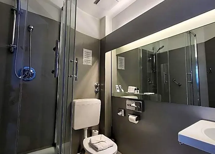Hotel Aussen Alster 4*