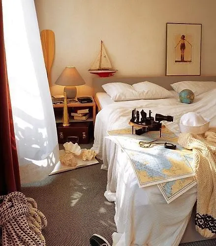 Aussen Alster Hotel 4*